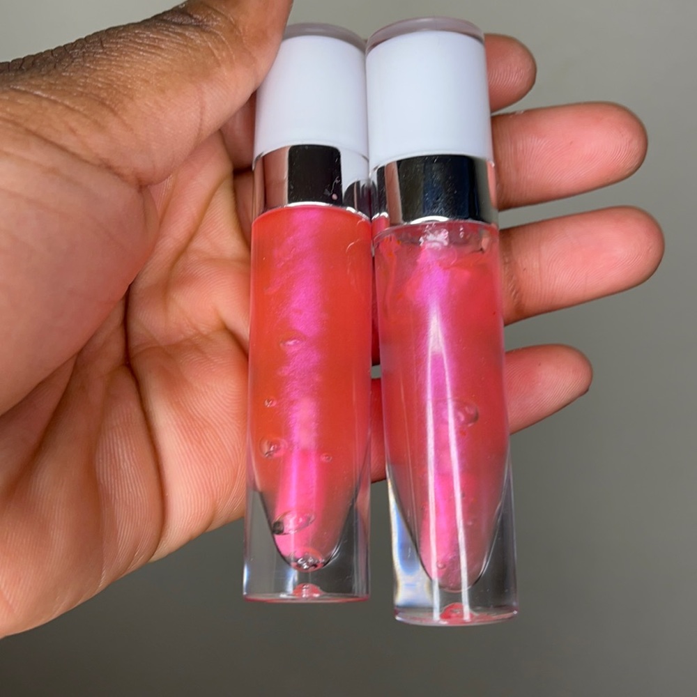 Pink lipgloss